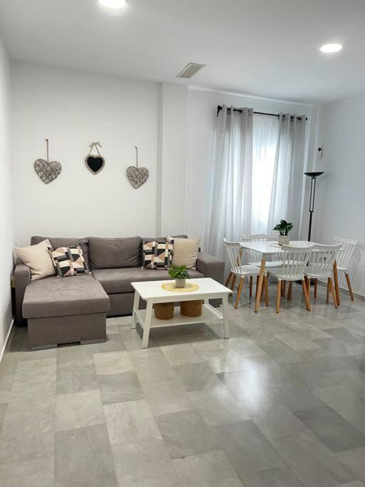 Ferienwohnung A Menos D 1 Min D Plaza Cabildo Sanlúcar de Barrameda Exterior foto