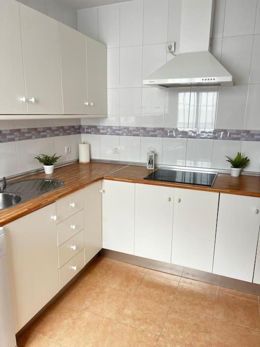 Ferienwohnung A Menos D 1 Min D Plaza Cabildo Sanlúcar de Barrameda Exterior foto
